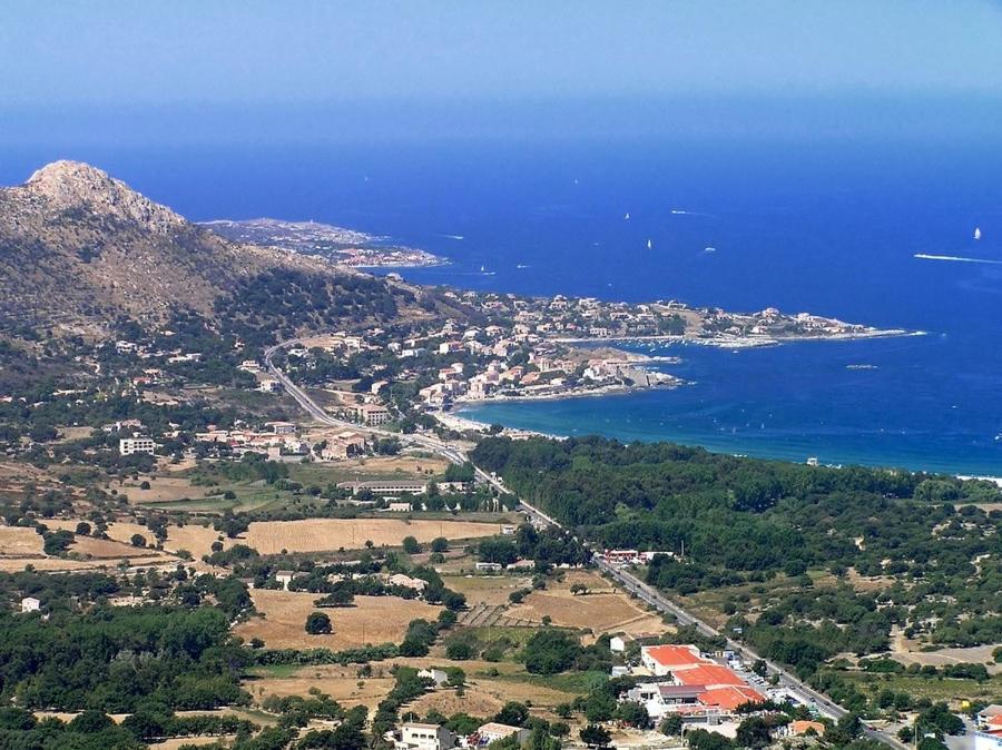 Studio Tout Equipe De 27M2, A 100M De La Mer, Et 500M Des Commerces Algajola  Exteriér fotografie